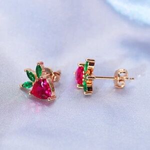 18k Gold Strawberry Stud Earrings